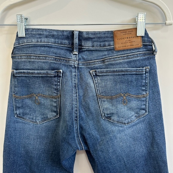 ❤️ Lucky Brand Lolita Distressed Blue Ankle Jeans 0/25 NWOT - Picture 3 of 9